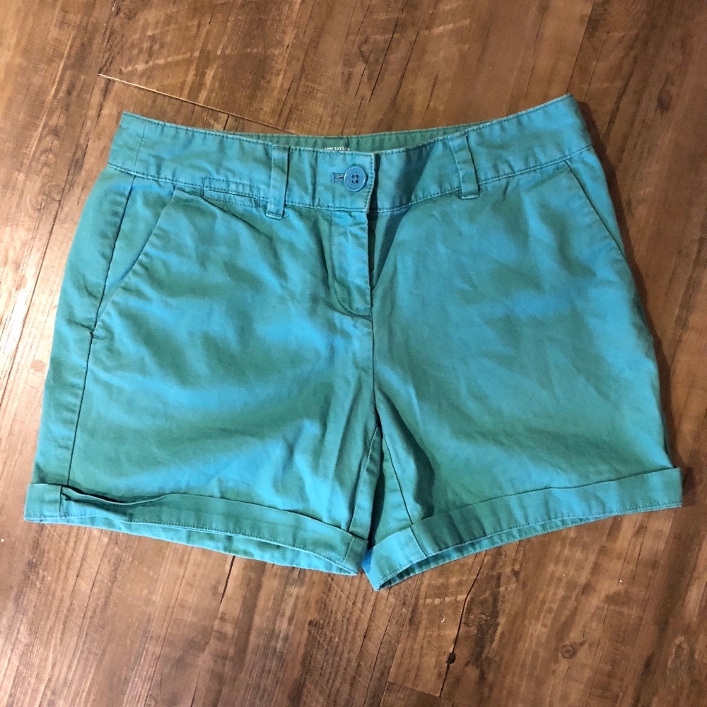 Ann Taylor LOFT Chino Shorts | Size 0